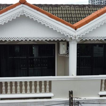 Highwood Mansion Bed & Breakfast Pattaya Exterior foto