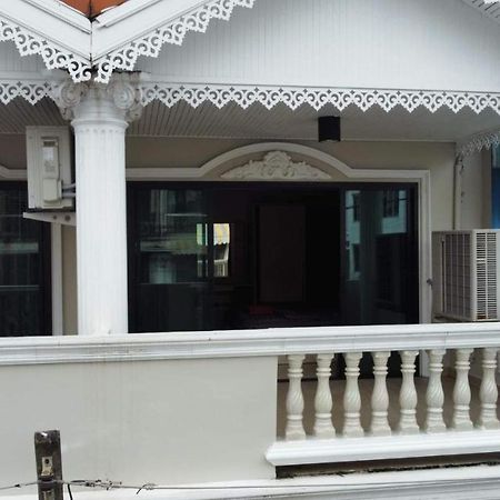 Highwood Mansion Bed & Breakfast Pattaya Exterior foto